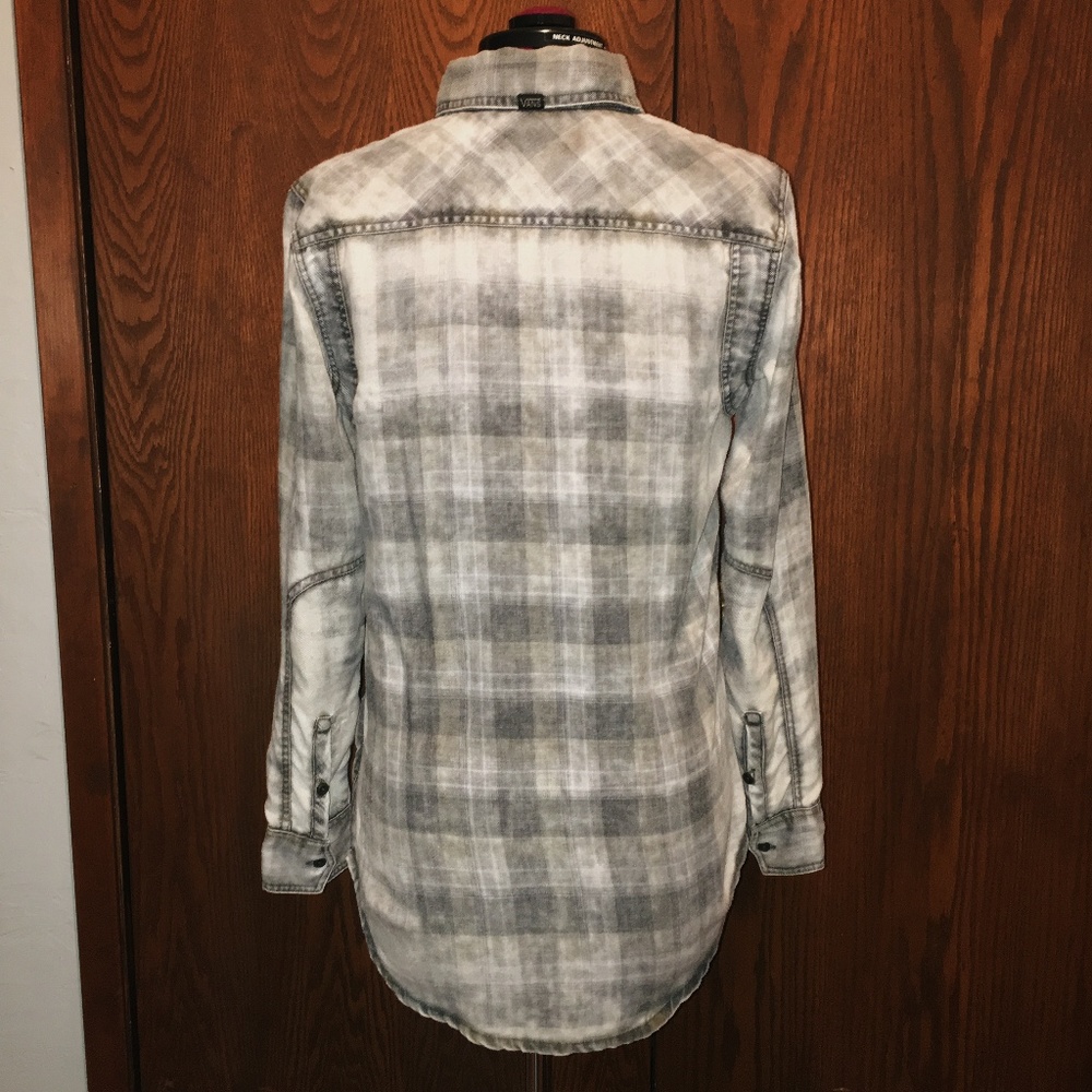 Plaid Vans Shirt - Picture 3 of 7